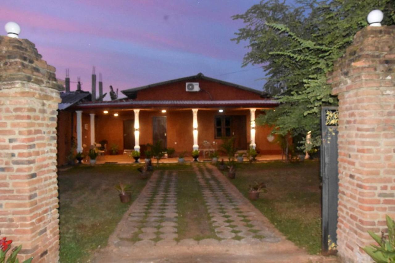 Meegahapokuna Resort Anuradhapura Bagian luar foto