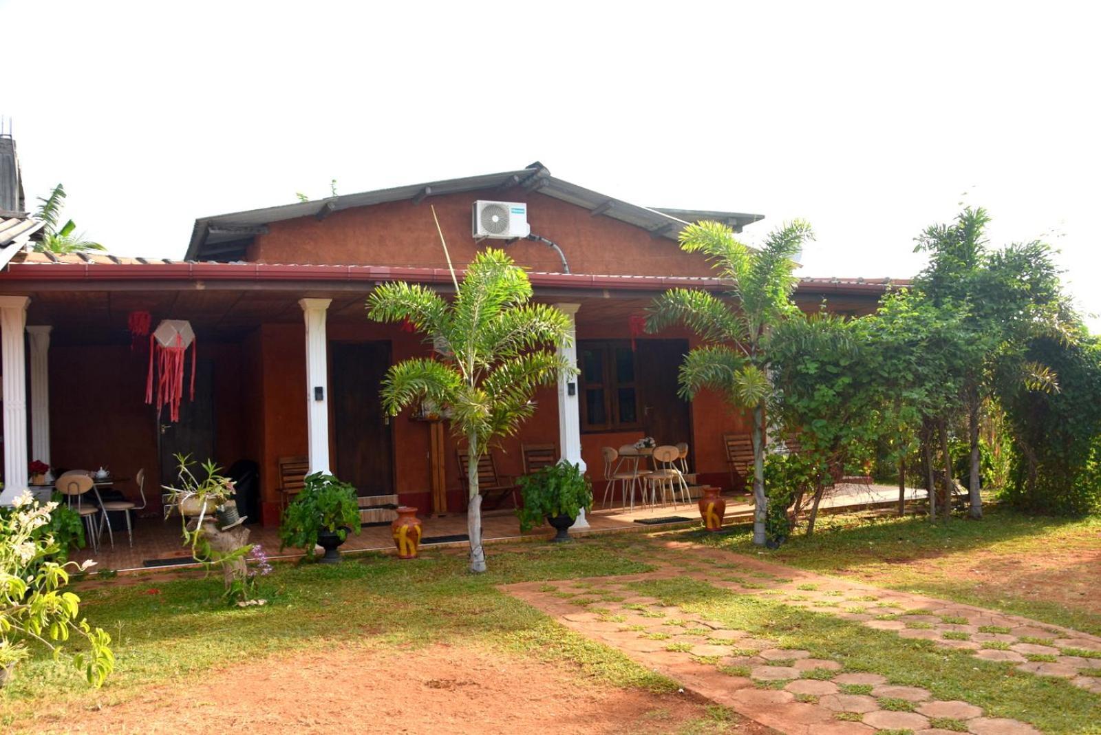 Meegahapokuna Resort Anuradhapura Bagian luar foto